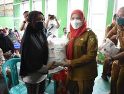 Salurkan Beras 120 Ton, Walikota : InsaAllah Kita Beri Rata