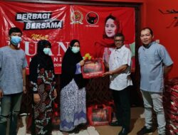 Berbagi Bersma, Puan Maharani Berikan 500 Paket Sembako di Bandar Lampung