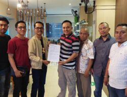 Kades Terpilih Digugat, Langkah Hukum Diserahkan ke-Pengacara