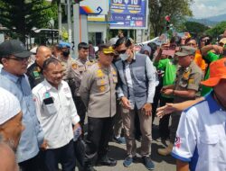May Day: Buruh Tuntut Upah Sesuai Standar UU Nomor 13