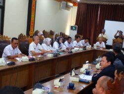 RDP: Dinas PU Berdalih Tidak Pasang Atribut Partai, Tapi Tertibkan