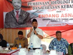 Diguyur Hujan Peserta Sosialisasi PIP-WK Ketua Fraksi PDI-P Tetap Antusias