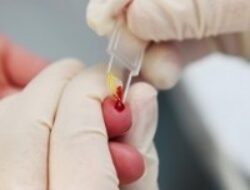 Orang Tua Siswa Keluhkan Biaya Cek Golongan Darah