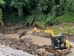 Cegah Banjir, Pemkot Imbau Warga Jaga Lingkungan Tidak Buang Sampah ke-Sungai