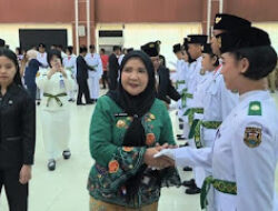 Wali Kota Eva Dwiana Kukuhkan 38 Anggota Paskibraka Bandar Lampung