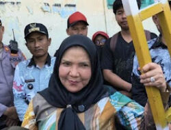 Wali Kota Eva Dwiana Janji Pasang Portal Fingerprint di Seluruh Jalan Lingkungan