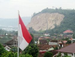 Walikota Eva Dwiana Pontang-Panting Urus Banjir, Pengusaha Diduga Gunduli Bukit Camang