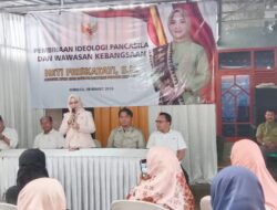 Srikandi Golkar Heti Friskatati Serukan Semangat Gotong-royong dan Jaga Kekompakan Antar Warga