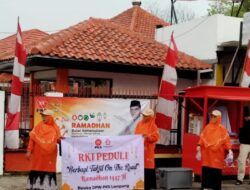 RKI dan Bipeka Peduli: Bagi Takjil untuk Pererat Silaturahmi dan Sarana Interaksi dengan Penguna Jalan