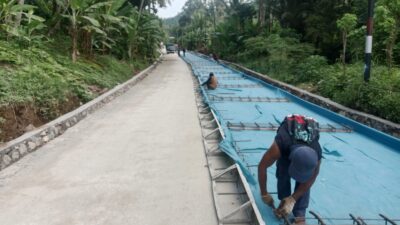 Tingkatkan Ekonomi, Pembangunan Ruas Jalan Padang Cermin–Kiluan Jadi Harapan Besar Warga 