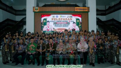 Bupati dan Wakil Bupati Pesisir Barat Lepas Kontingen Jambore Nasional XII Bawa Nama Daerah ke Tingkat Nasional